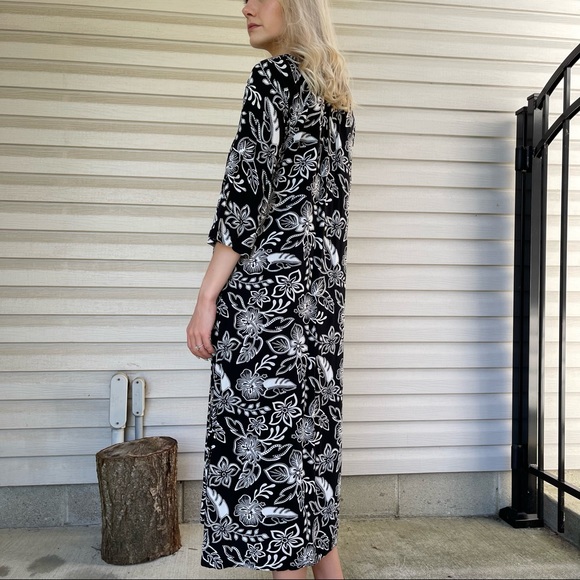 Beaded Neck Patio Casuals  by Cabernet Caftan Maxi Dress - Picture 8 of 12